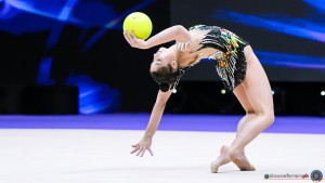 sr q raffaeli sofia ita sfe04613 copia simone ferraro ph